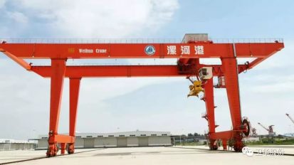   衛(wèi)華起重，飛天入海！